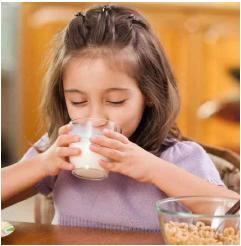 英, 어린이 식단에서 유제품의 중요성 강조