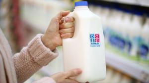 "식물성 음료, 우유보다 영양 낮아"