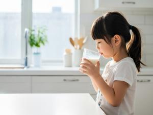 "방학에도 하루 1~2잔"…우유자조금, 성장기 어린이 우유 섭취 권장