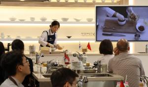 한국 비빔밥과 중국 마라의 만남…‘매운맛’으로 통하는 한·중 음식문화